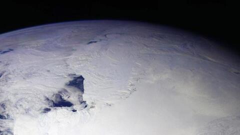 Lỗ thủng tầng ôzôn năm nay lớn hơn cả diện tích của Nam Cực