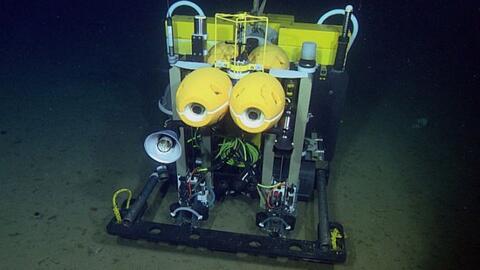 Robot titan có thể hoạt động dưới đáy biển sâu 6.000 m