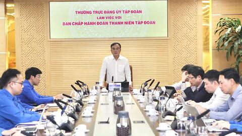 Thường trực Đảng uỷ Tập đoàn Điện lực Việt Nam làm việc với Ban Chấp hành Đoàn Thanh niên EVN