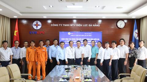 Đoàn công tác Trung tâm Điều độ Hệ thống điện quốc gia thăm và làm việc với PC Đà Nẵng