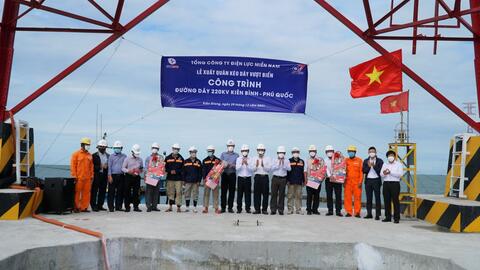 Xuất quân kéo dây vượt biển công trình đường dây 220kV Kiên Bình - Phú Quốc