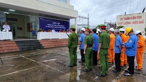 Truyền tải điện Đà Nẵng diễn tập công tác phòng chống khủng bố