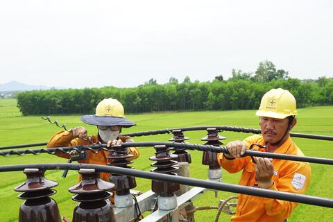 Đẩy nhanh công tác sửa chữa lớn lưới điện trên địa bàn Hòa Vang
