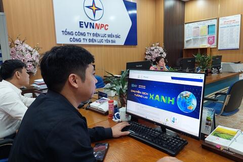 CBCNV ngành Điện tích cực tham gia cuộc thi trực tuyến "Tìm hiểu về tiết kiệm năng lượng hưởng ứng Giờ Trái đất năm 2025"