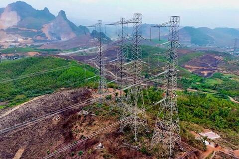Truyền tải điện Đông Bắc 1 chủ động sửa chữa, củng cố đường dây 500kV trước cao điểm nắng nóng