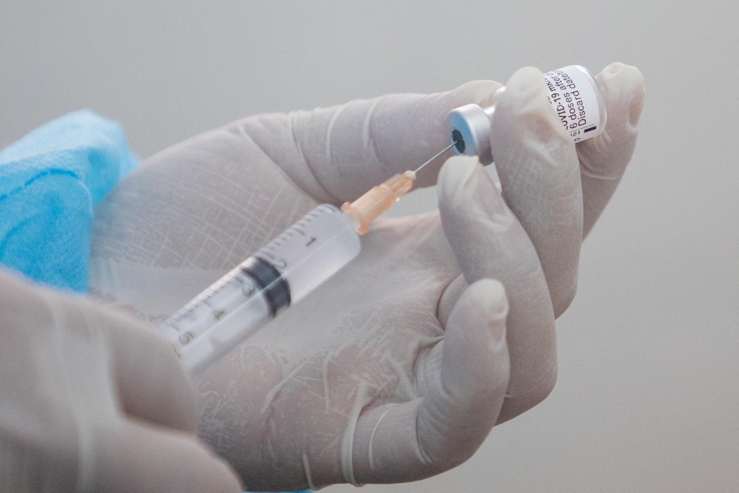 Nữ sinh ở Quảng Trị tử vong sau 7 ngày tiêm vaccine Covid - VnExpress Sức  khỏe