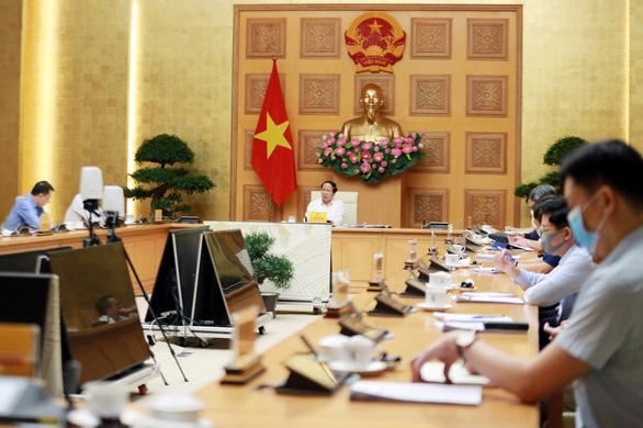 Phó thủ tướng Lê Văn Thành: Không được để thiếu điện, dự án vướng ở đâu gỡ ở đó - Ảnh 1.