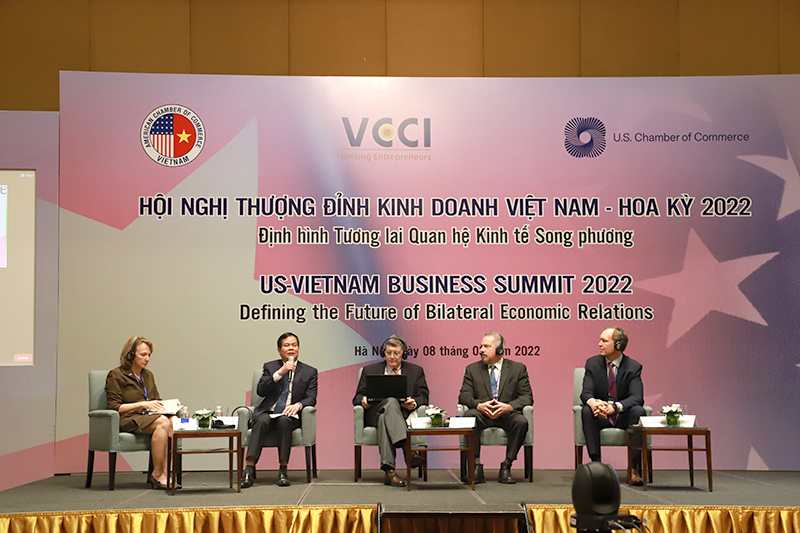 Phiên thảo luận về nhu cầu phát triển năng lượng để thúc đẩy tăng trưởng trong tươngg lai của Việt Nam nằm trong khuôn khổ Hội nghị thượng đỉnh kinh doanh Việt Nam - Hoa Kỳ.