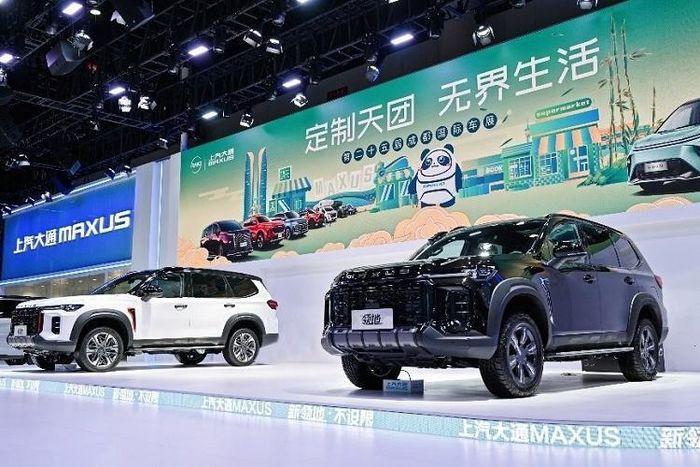 Tại triển lãm Ô tô Thành Đô 2022 hiện đang diễn ra tại Trung Quốc, thương hiệu con MAXUS của hãng SAIC đã vén màn một mẫu SUV mới mang tên Territory. Cái tên này khiến nhiều người liên tưởng đến Ford Territory 2023 tại Việt Nam sẽ ra mắt trong tháng sau.